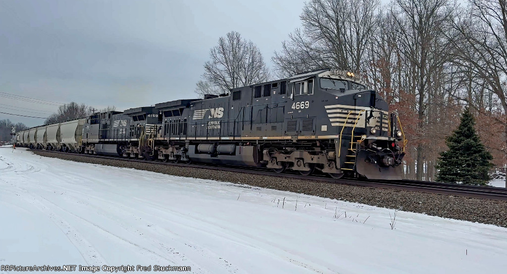 NS 4669 leads 60A.